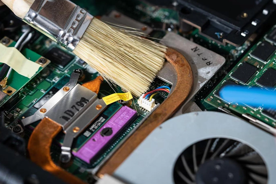 Samsun FNG Bilgisayar'da laptop ve bilgisayar temizliği